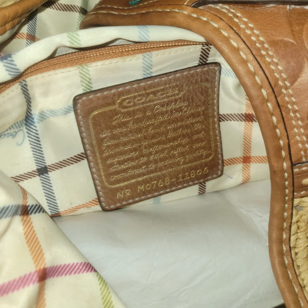 Stylish Tan and Brown Women's Bag - Picture 2 of 3